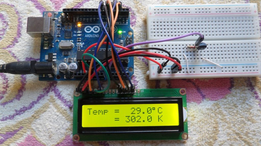 Digital thermometer with Arduino and LM335 temperature sensor