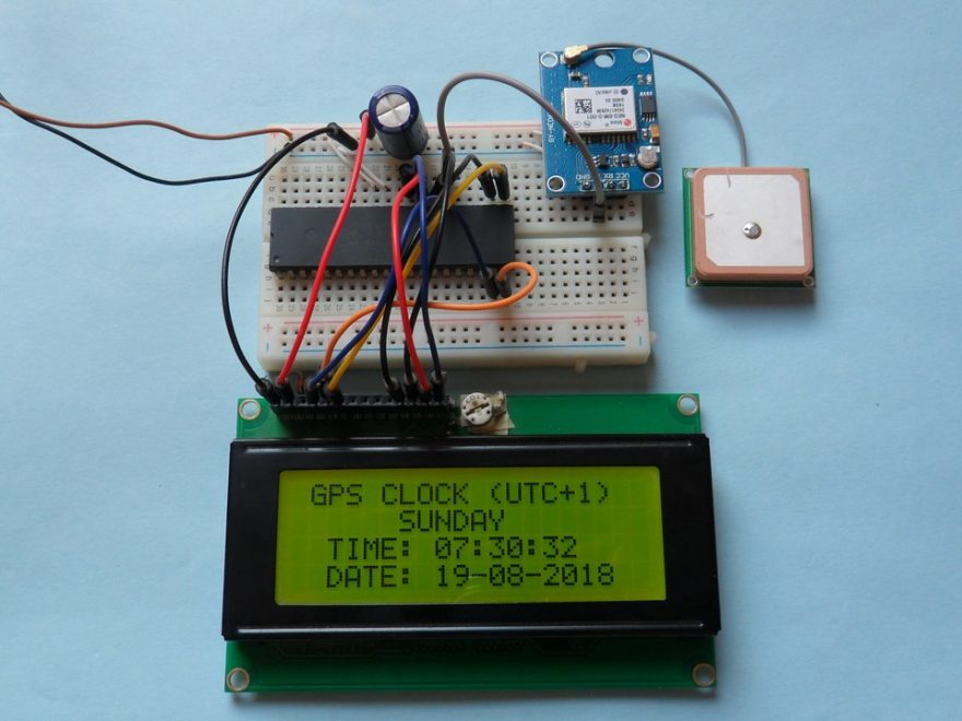 PIC18F4550 GPS real time clock & calendar NEO-6M LCD