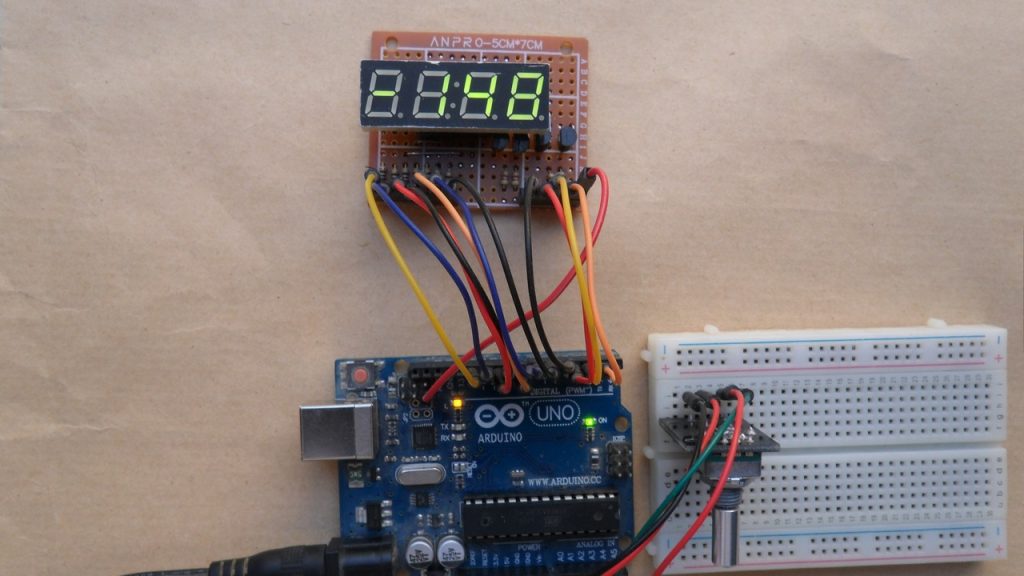 Arduino UNO with rotary encoder and 7 segment display