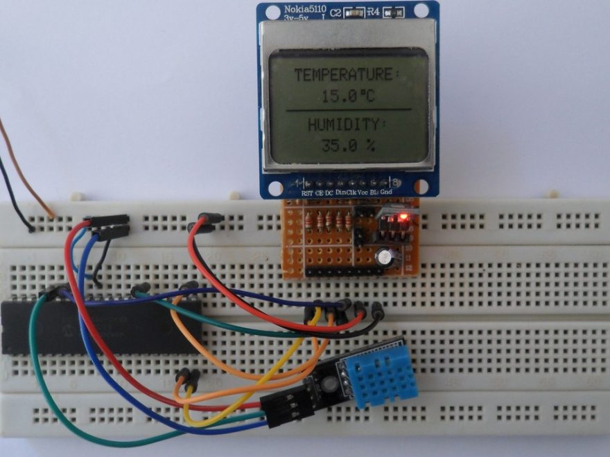 PIC18F4550 MCU with Nokia 5110 LCD and DHT11 sensor