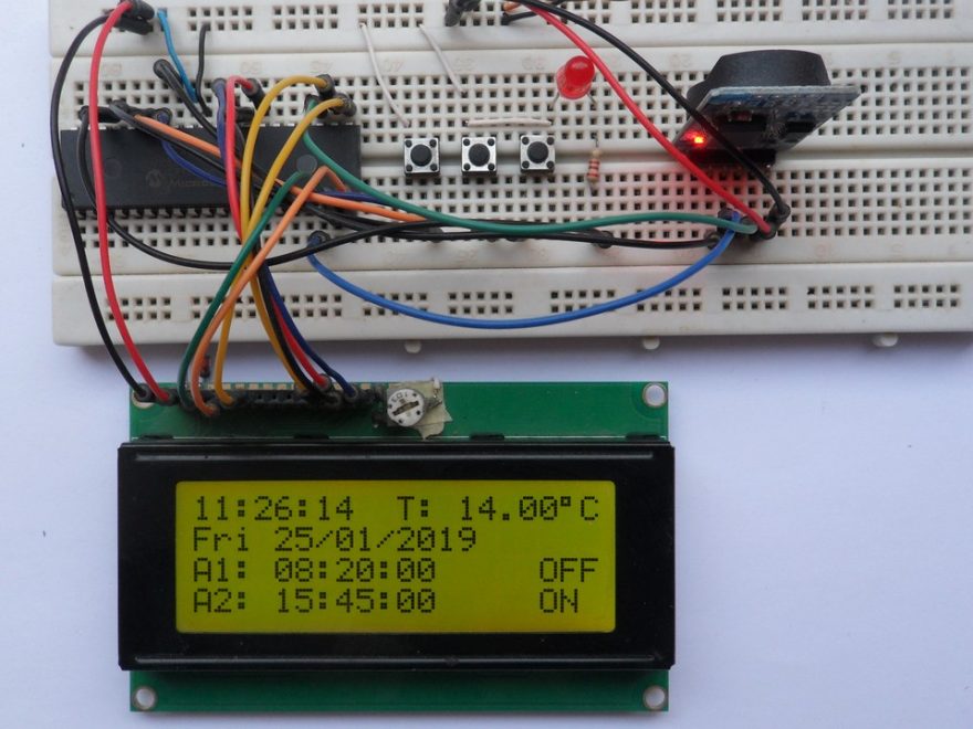 PIC18F46K22 MCU with DS3231 and LCD circuit