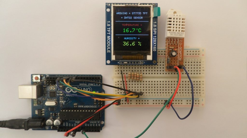 Arduino with ST7735S TFT and DHT22 humidity and temperature sensor