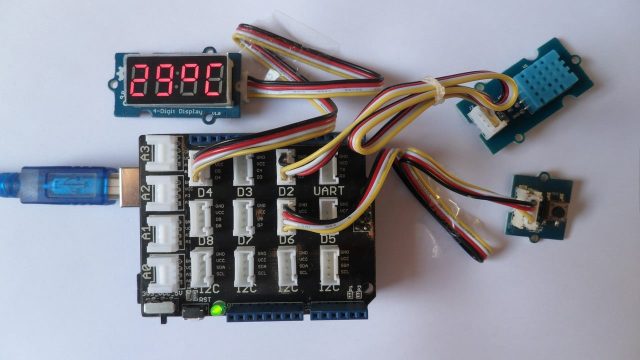Arduino UNO with DHT11 sensor and 7-segment display from Seeed Studio