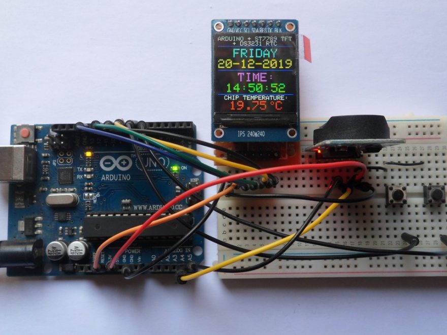 Arduino with ST7789 color TFT display and DS3231 RTCC module
