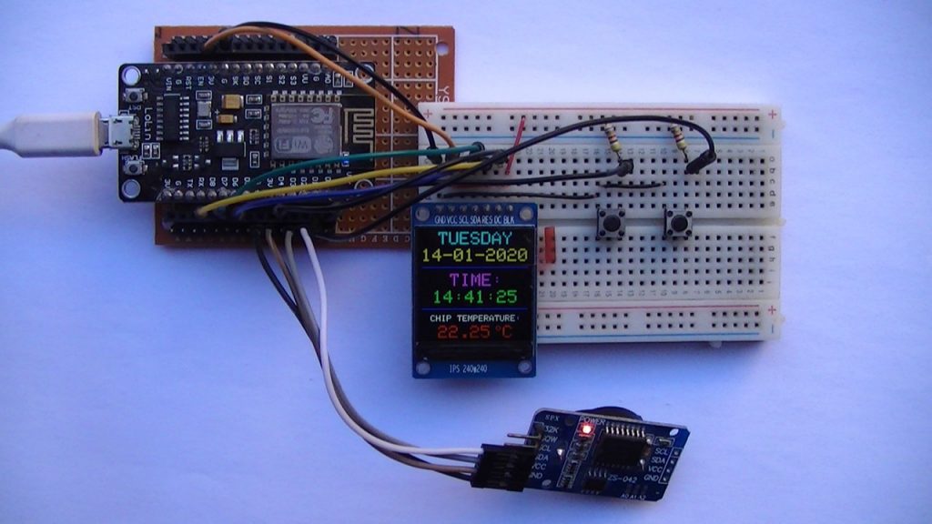 NodeMCU board with ST7789 TFT display and DS3231 RTC module